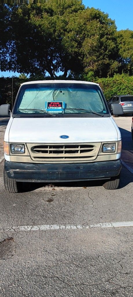 1996 Ford E-250