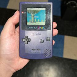 Gameboy Color (purple)