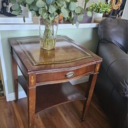 Side Table/End Table