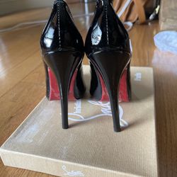 Christina Louboutin - Red sole high heel Shoes - New Condition