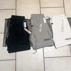 essential Shorts