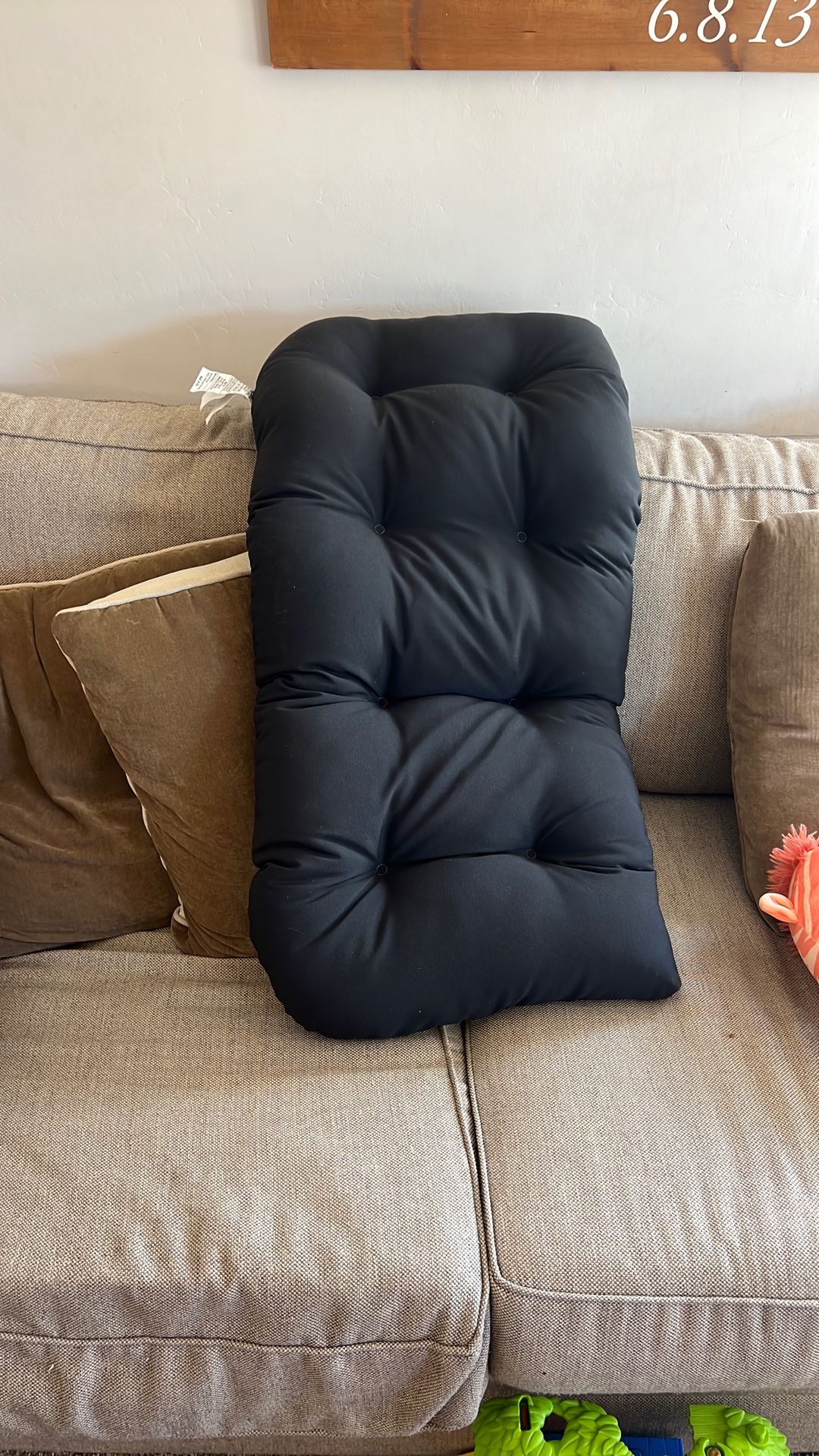 Loveseat Cushion - Outdoors