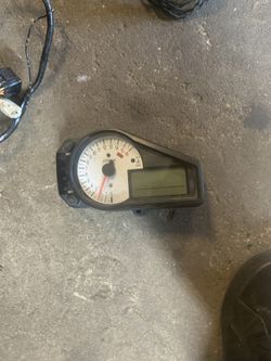 01-03 GSXR 600 and 07-08 GSXR parts