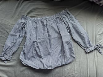 A&F Off Shoulder Top