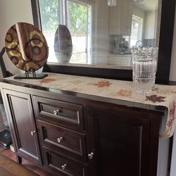 Dining Room China Cabinet With Mirror 