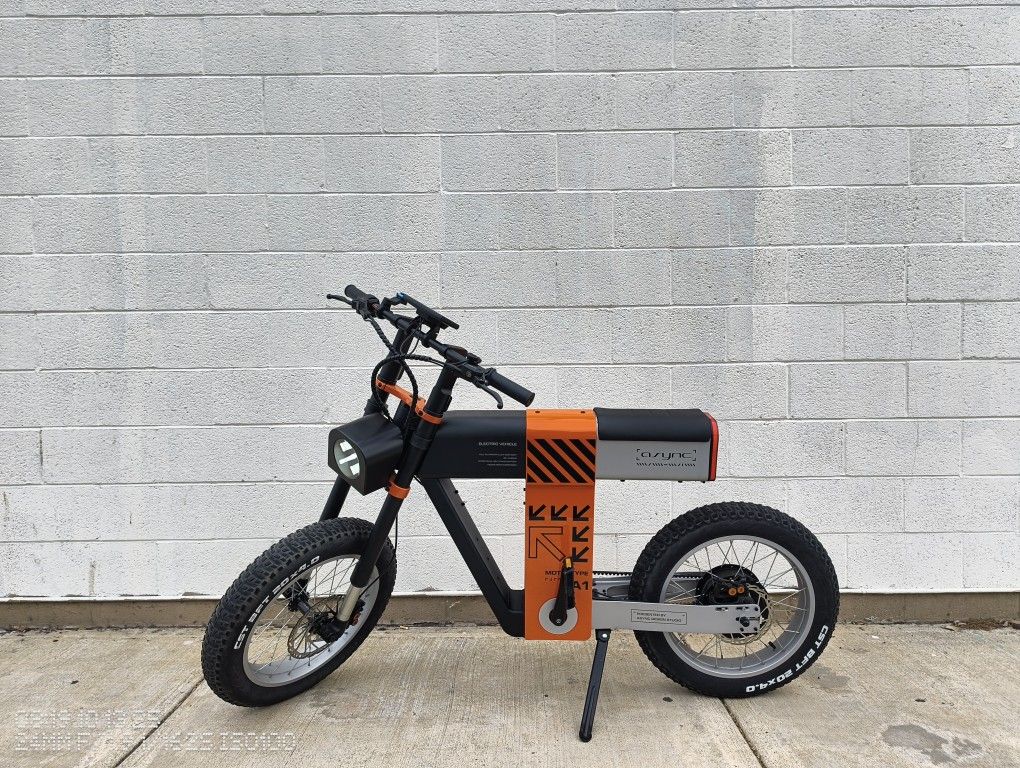 Async A1 Pro Ebike 38 MPH e-Bike 150 Mile Range Electric Bike Off-White