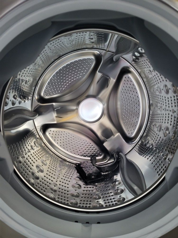 LG All In One Washer/Dryer 4.5 CU. FT.