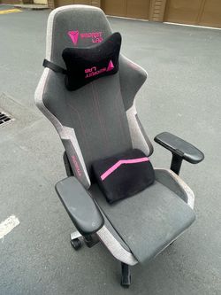 Secret Lab Throne Chair