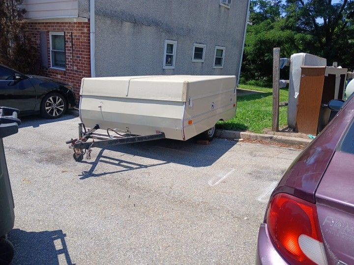 1987 Coleman Columbia