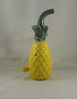 Ceramic Pineapple Tool "P I P E"