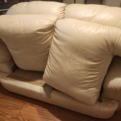 Comfortable Leather Living Room Set! Must Go Today.  $70 OBO