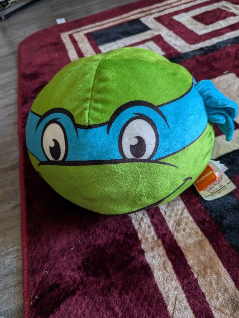 Leonardo Pillow