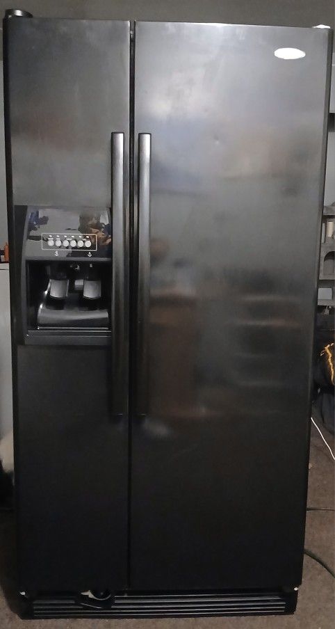 Whirlpool Side By Side Refrigerator (Water & Ice Maker)