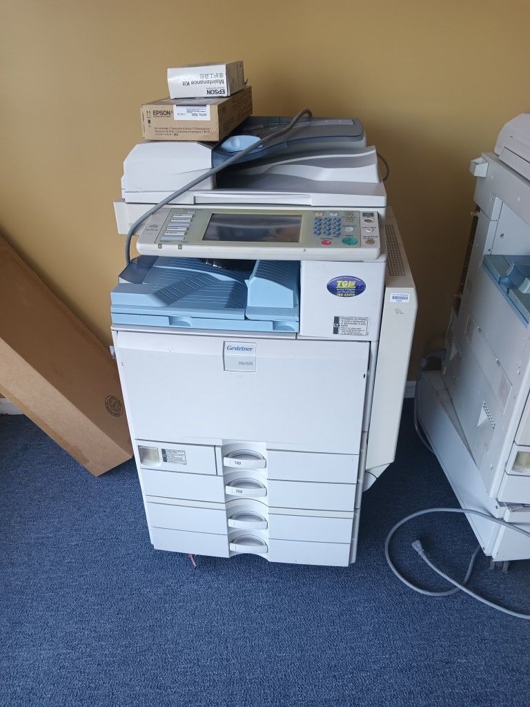 Gestetner Ricoh DSC 525 Professional multifunction color copier copy machine PRINT COPY SCAN FAX