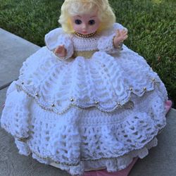 Quinceanera Knitting Doll