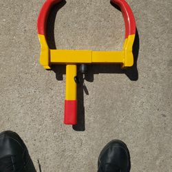 Wheel Clamps . I Have 4 Of Them.