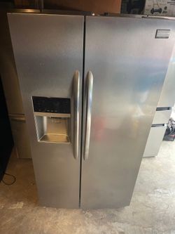 Frigidaire Refrigerator Counter depth