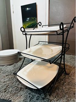 Stand with plates