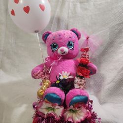 Gift  Basket Valentine  Basket Arrangement 