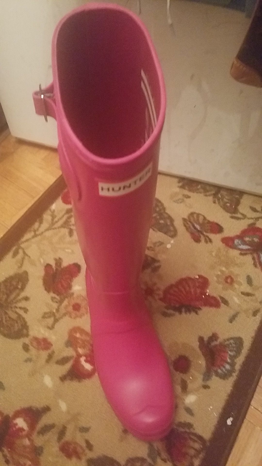 New s,10 wmns hunter boots yes available