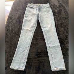 Levi's Women's Light Wash 311 Skinny Jeans