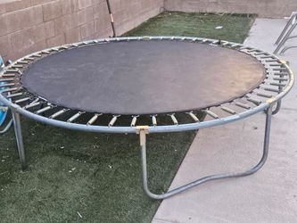 8 foot trampoline