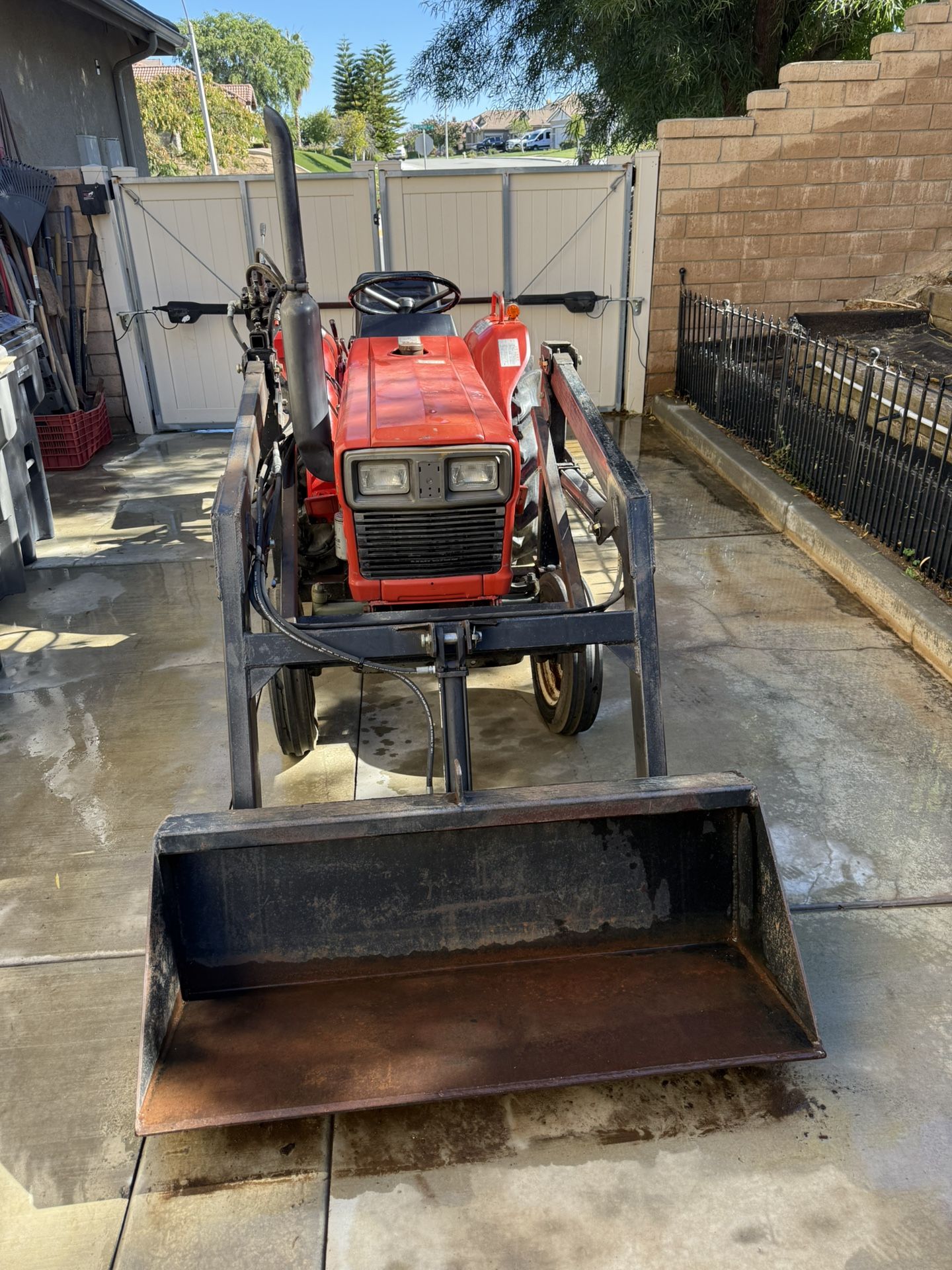 Yanmar Tractor. YM1802 with Loader