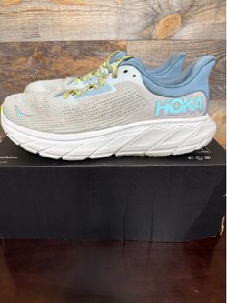 Hoka Clifton 9