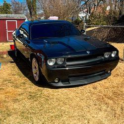 Srt8 Challenger Hood