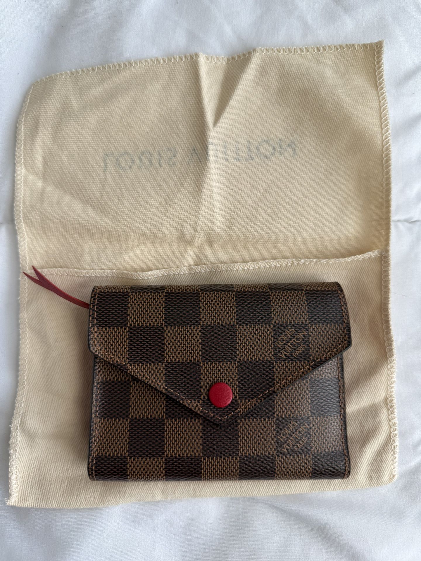 Louis Vuitton Victorine Wallet (Damier Ebene)