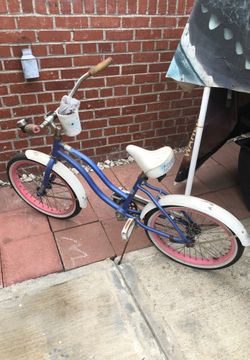 Girls bike