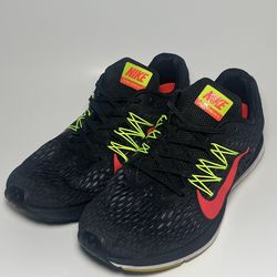 Size 11.5 - Nike Mens Zoom Winflo 5 AA7406-004 Black Sneakers Shoe