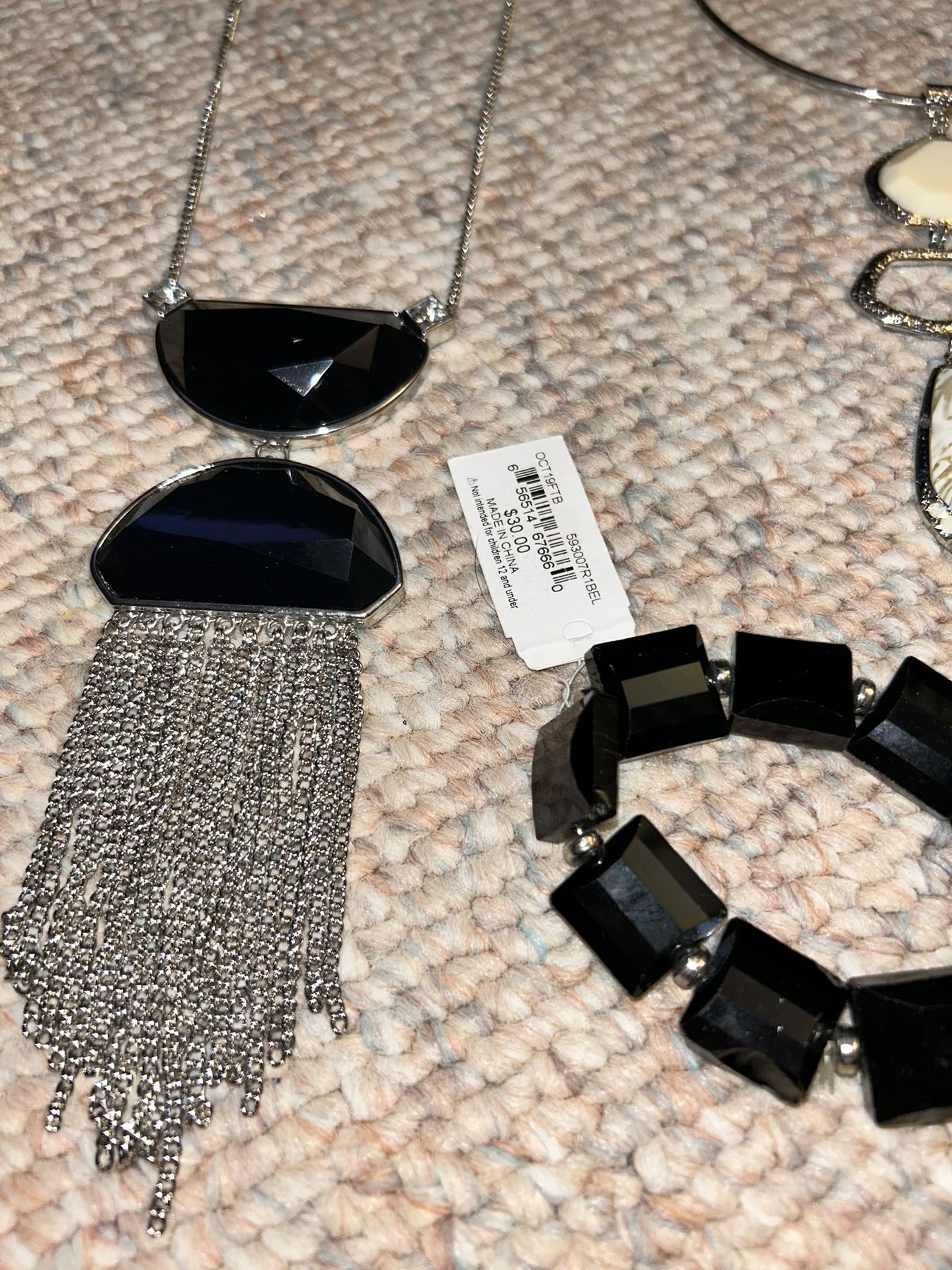 Fashion necklace And bracelet