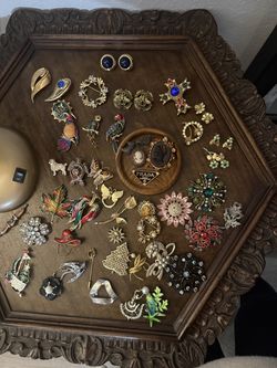 Vintage Brooches
