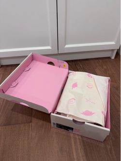 Authentic brand new Nike Jordan Travis Scott shoe size kids 2Y pink