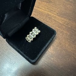 14k Gold Diamond Ring