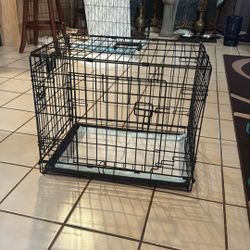17x24 Dog Crate. Works Great! 