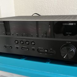 Yamaha RX-V673