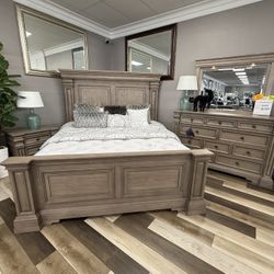 4 Pc King Bedroom Set Free Mattress 