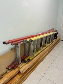 Ladders ( fiberglass 6’, 8’, 10’ )