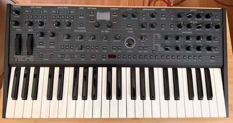 Oberheim TEO-5