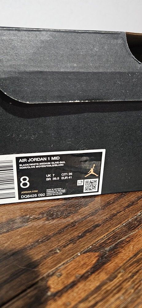 Air Jordan 1 Mid Mens Size 8