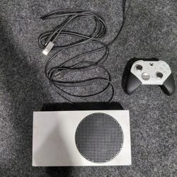 Xbox Series S 512GB With Pro Controller 