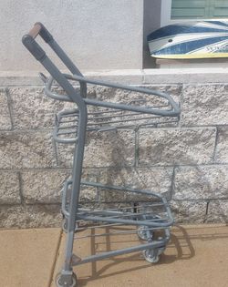 Rolling shopping cart