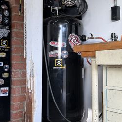 Husky 60 Gallon Air Compressor -2025 Model, Like New, 50’ Hose, Reg/Water Trap Included