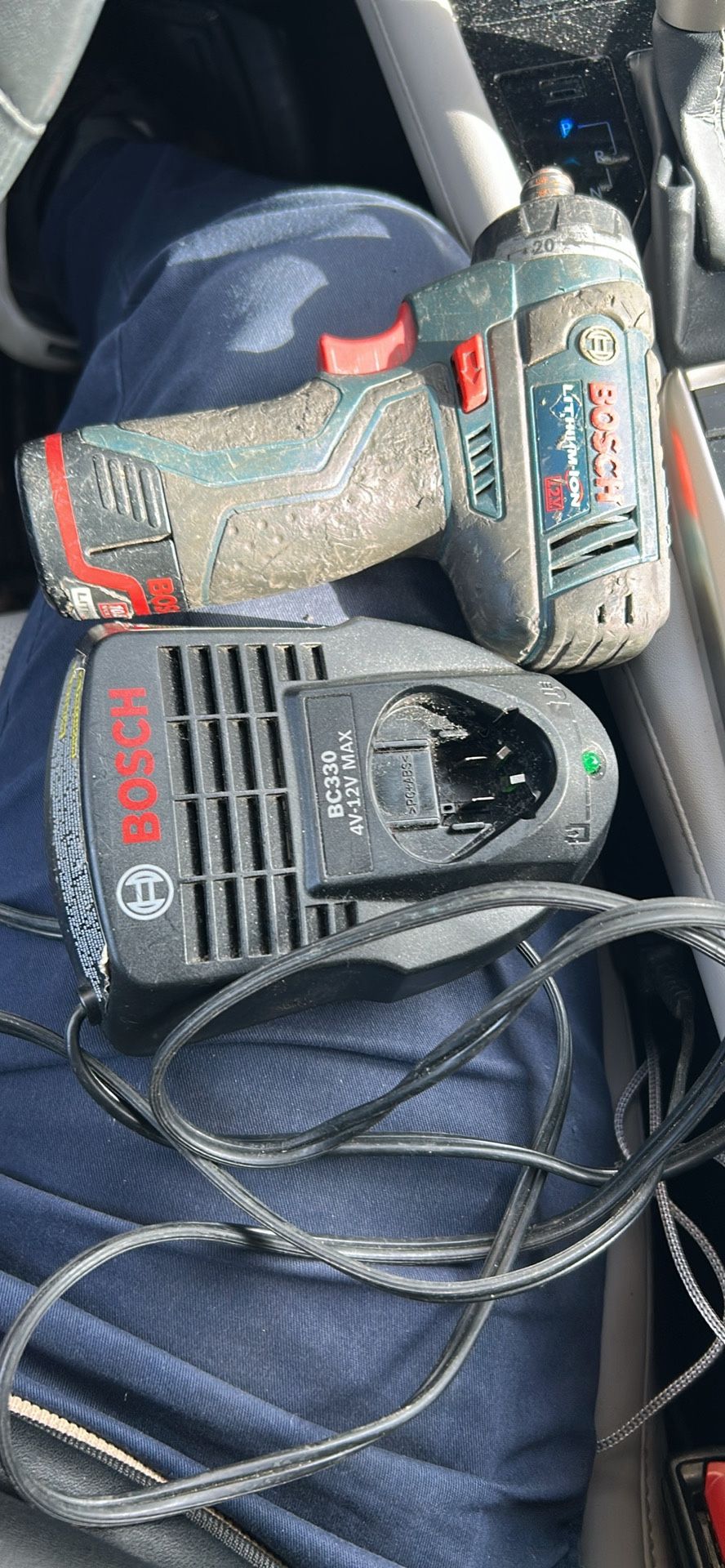 Bosch quarter inch drill driver with charger and battery