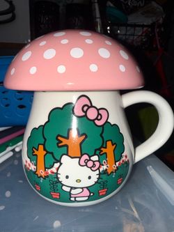 Hello kitty mug with lid (new)