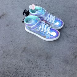 Girl shoes size ( 4 ) ( 5 ) ( 6 ) new