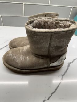 UGG Boots Youth Size 2