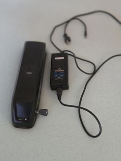 RadRover 5 Battery + Charger + Key (OEM) – Excellent Condition